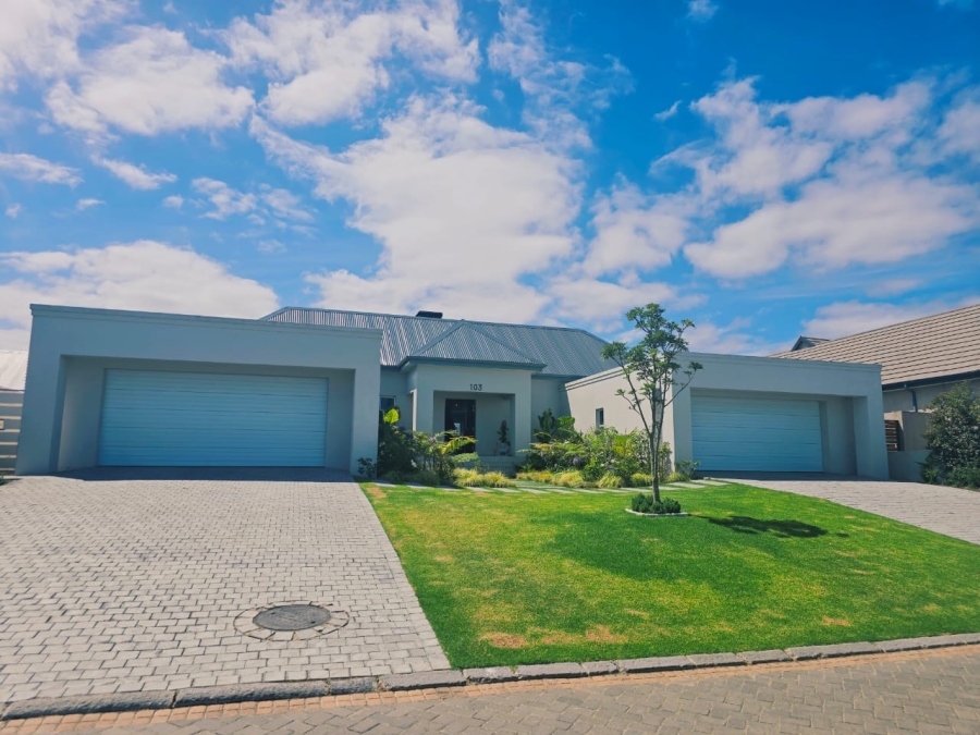 3 Bedroom Property for Sale in Kingswood Golf Estate Western Cape